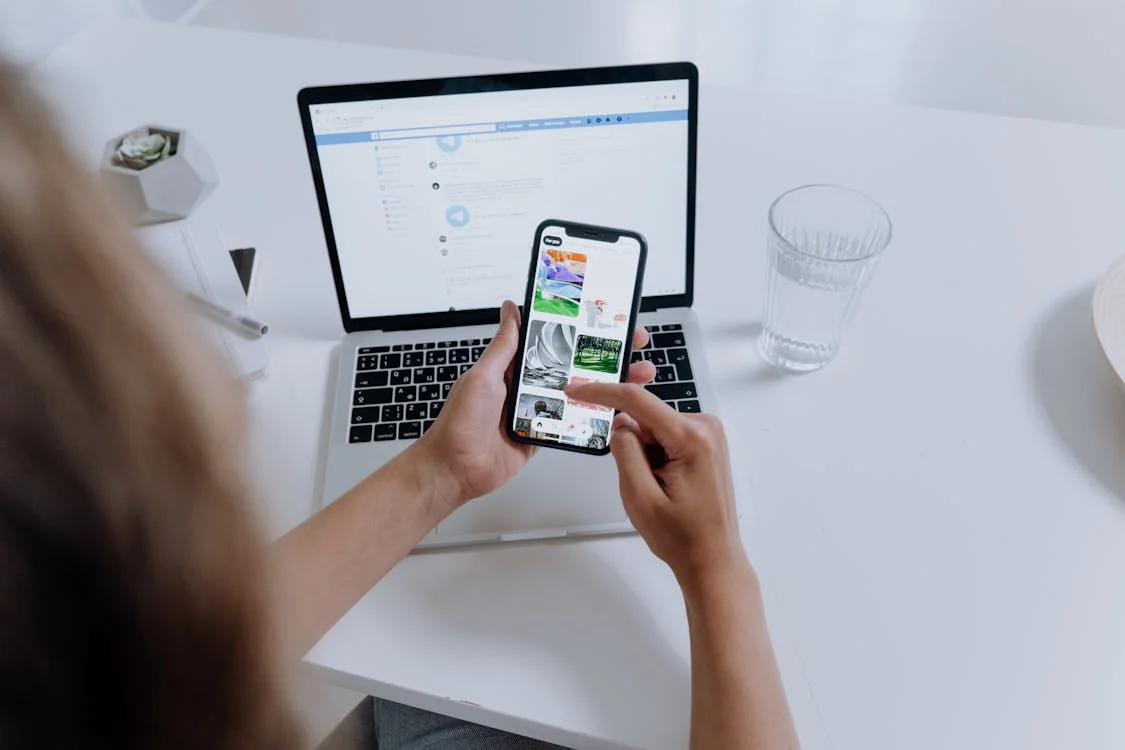Mobile-First Design: Creating Responsive UX That Converts